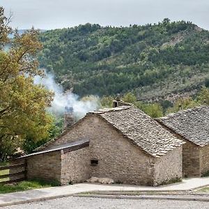 الشقق الفندقية Sabiñánigoفي  La Borda De Pastores Exterior photo