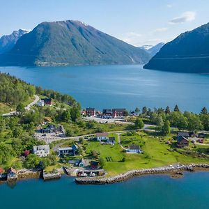 Dragsvik Fjordhotel (Adults Only) بليستران Exterior photo