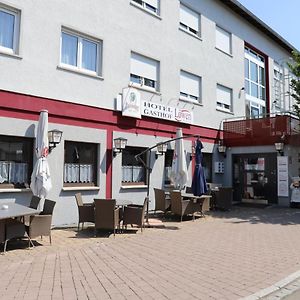 Hotel Loewen توبنجن Exterior photo