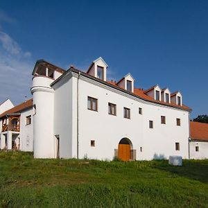 Residence Tvrz Skocice Exterior photo