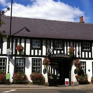 The Saracens Head Hotel ساوثويل Exterior photo